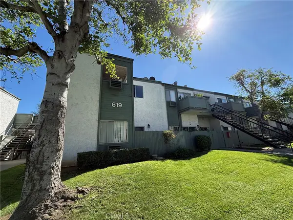619 N Bristol #23, Santa Ana, CA 92703