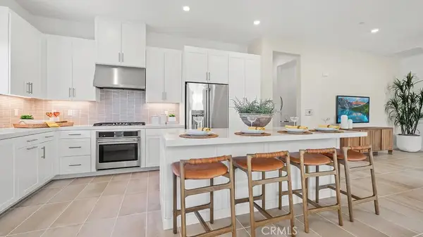 433 Glory Avenue, Rancho Mission Viejo, CA 92694
