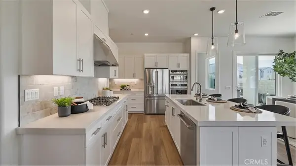 27476 Red Alder Lane, Valencia, CA 91381