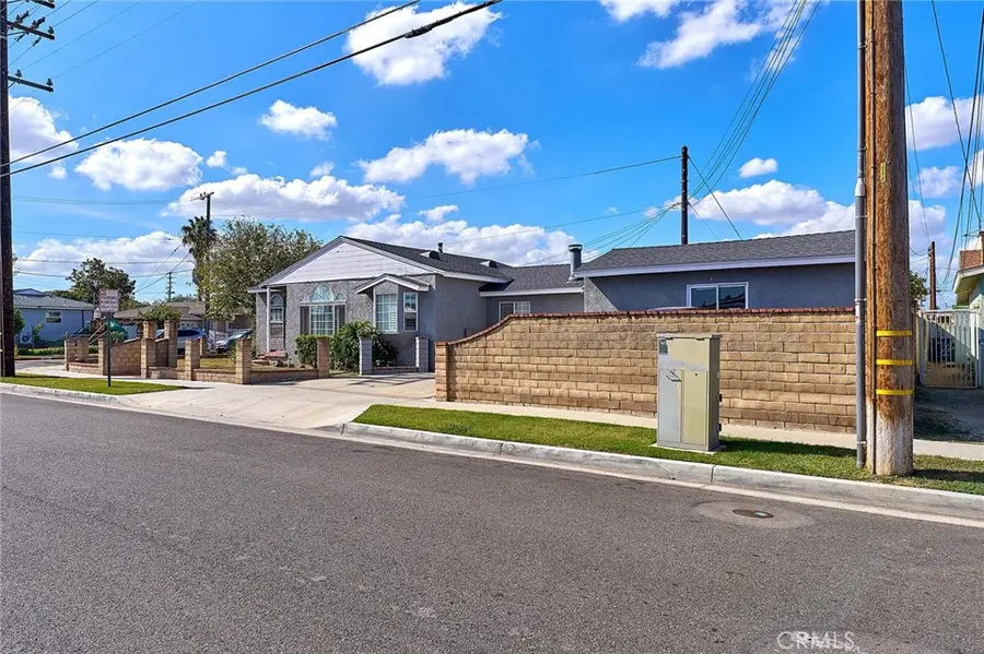 465 E 219th, Carson, CA 90745 - #2