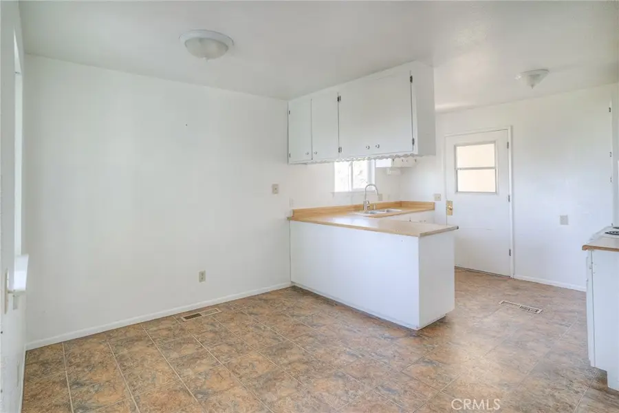 121 Summit Ave, Oroville, CA 95966 - #3