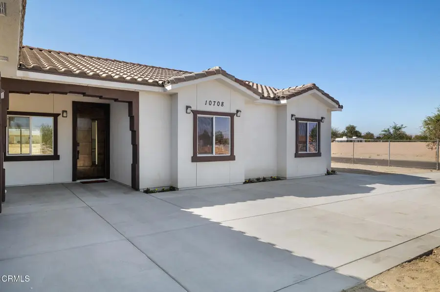 10708 E Avenue R-14, Littlerock, CA 93543 - #3