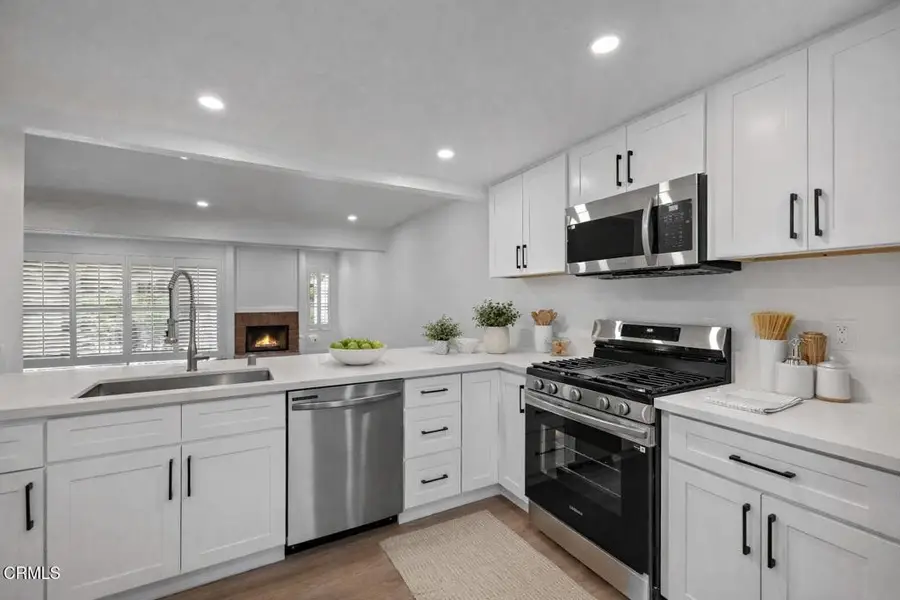 5720 Owensmouth Avenue #125, Woodland Hills, CA 91367 - #3