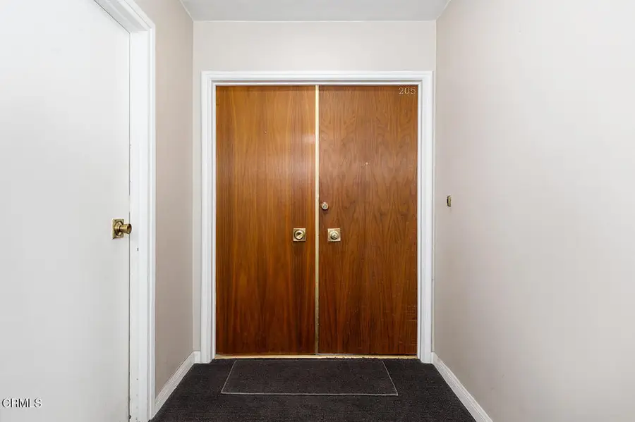 385 S Oakland Avenue #205, Pasadena, CA 91101 - #2