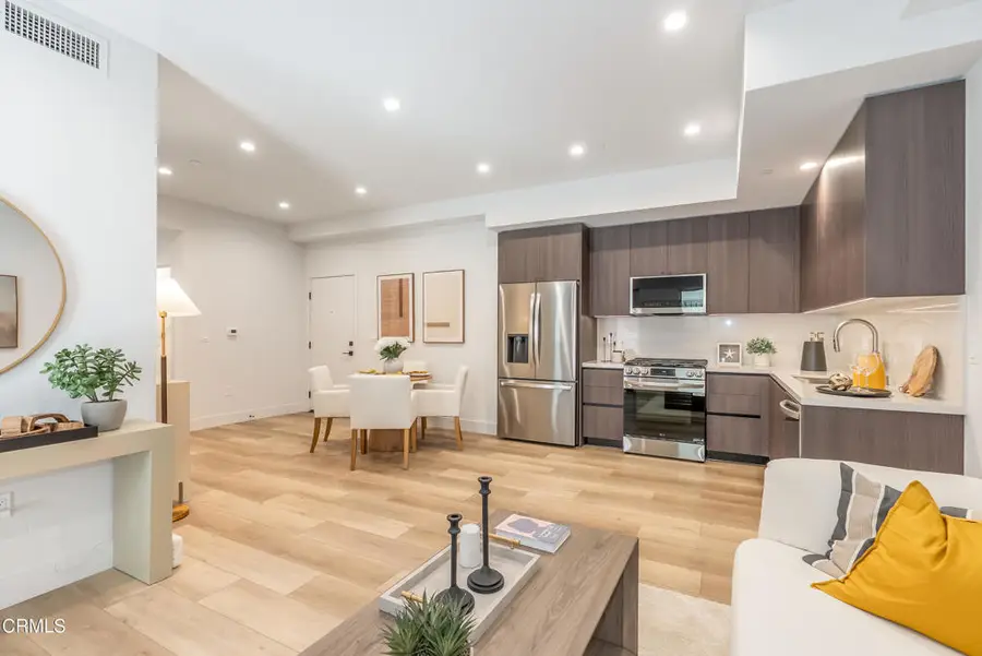 150 S Oak Knoll Avenue #102, Pasadena, CA 91101 - #3