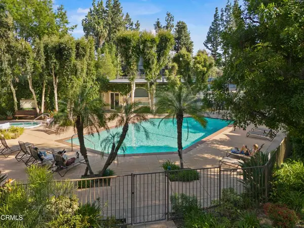 22330 Victory Boulevard #401, Los Angeles, CA 91367