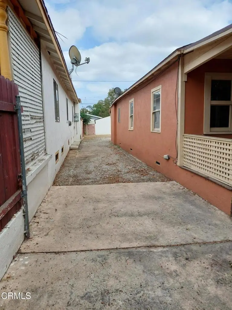 830 N Humphreys Avenue, East Los Angeles, CA 90022 - #2