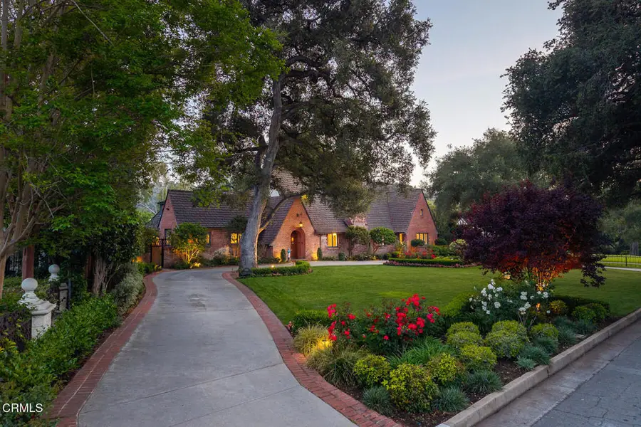 555 Meadow Grove Street, La Canada Flintridge, CA 91011 - #2