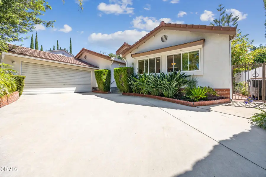 4906 Vicwood Avenue, La Crescenta, CA 91214 - #3