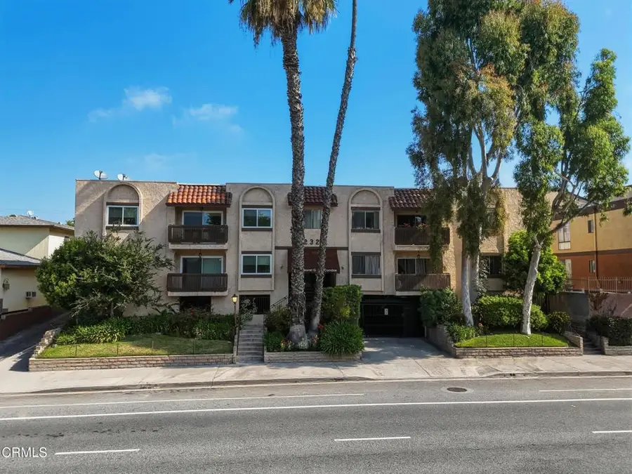12321 Riverside Drive #105, Valley Village, CA 91607 - #2