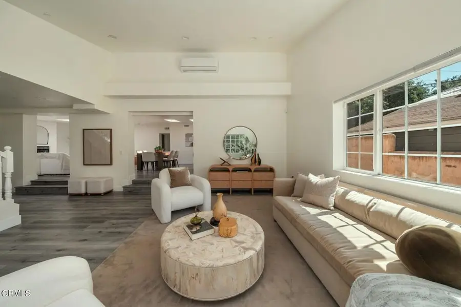 3359 Mills Avenue, La Crescenta, CA 91214 - #2