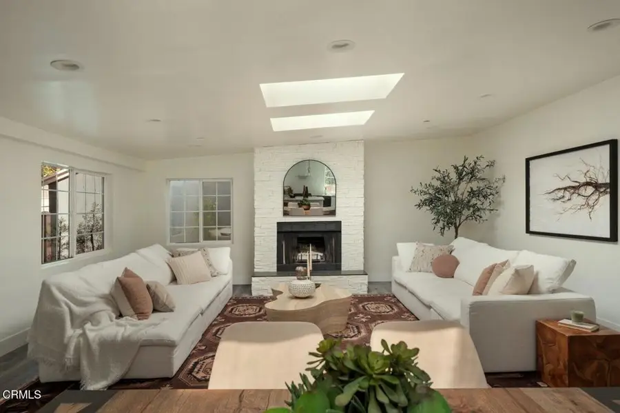 3359 Mills Avenue, La Crescenta, CA 91214 - #3