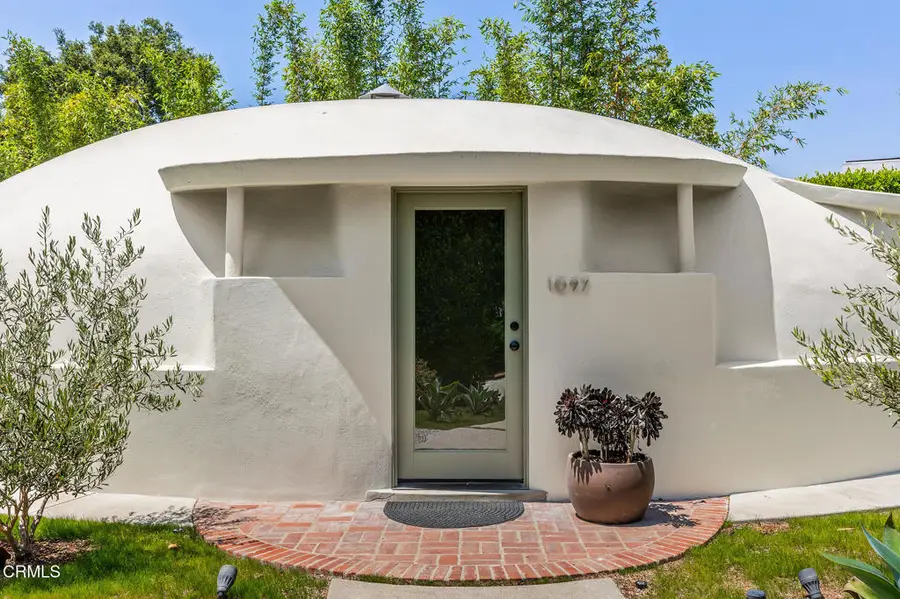 1097 S Los Robles Avenue, Pasadena, CA 91106 - #2