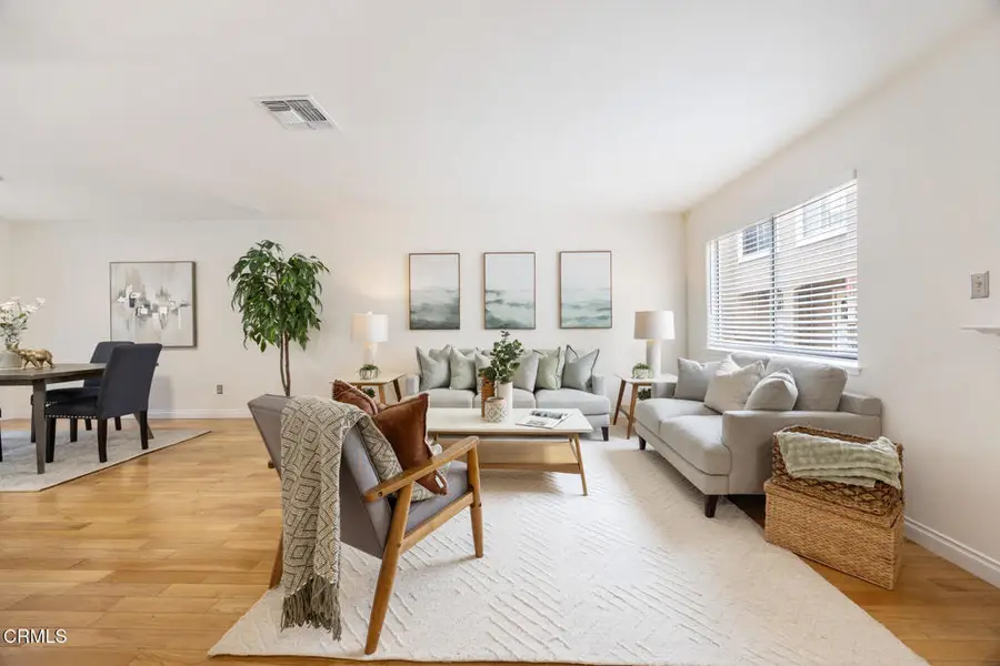 49 N Parkwood Avenue #10, Pasadena, CA 91107 - #3