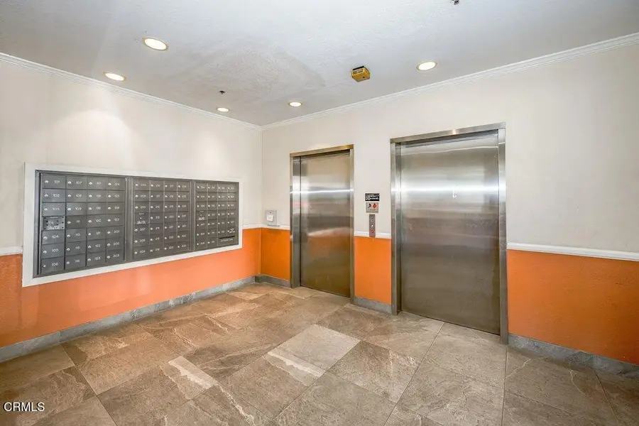 300 N El Molino Avenue #301, Pasadena, CA 91101 - #3