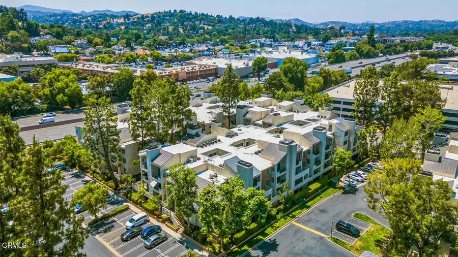 5500 Owensmouth Avenue #104, Woodland Hills, CA 91367 - #2