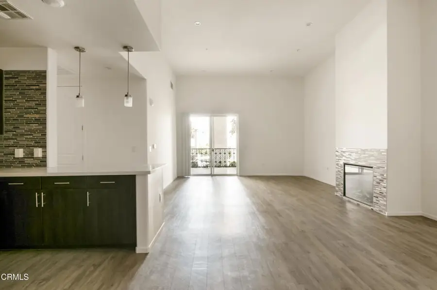 124 W Colorado Street #101, Glendale, CA 91204 - #2