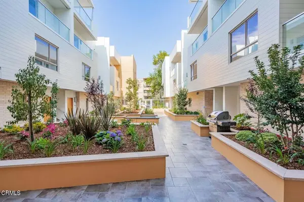 137 S Wilson Avenue #107, Pasadena, CA 91106