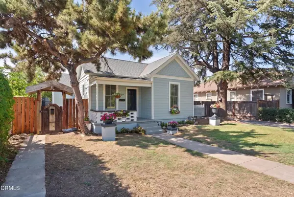79 W Villa Street, Pasadena, CA 91103