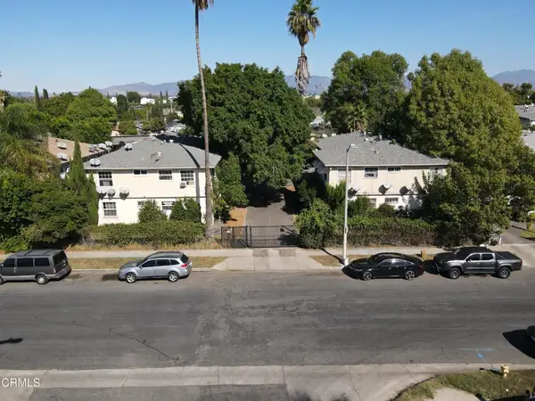 14827 33 Blythe Street, Los Angeles, CA 91402
