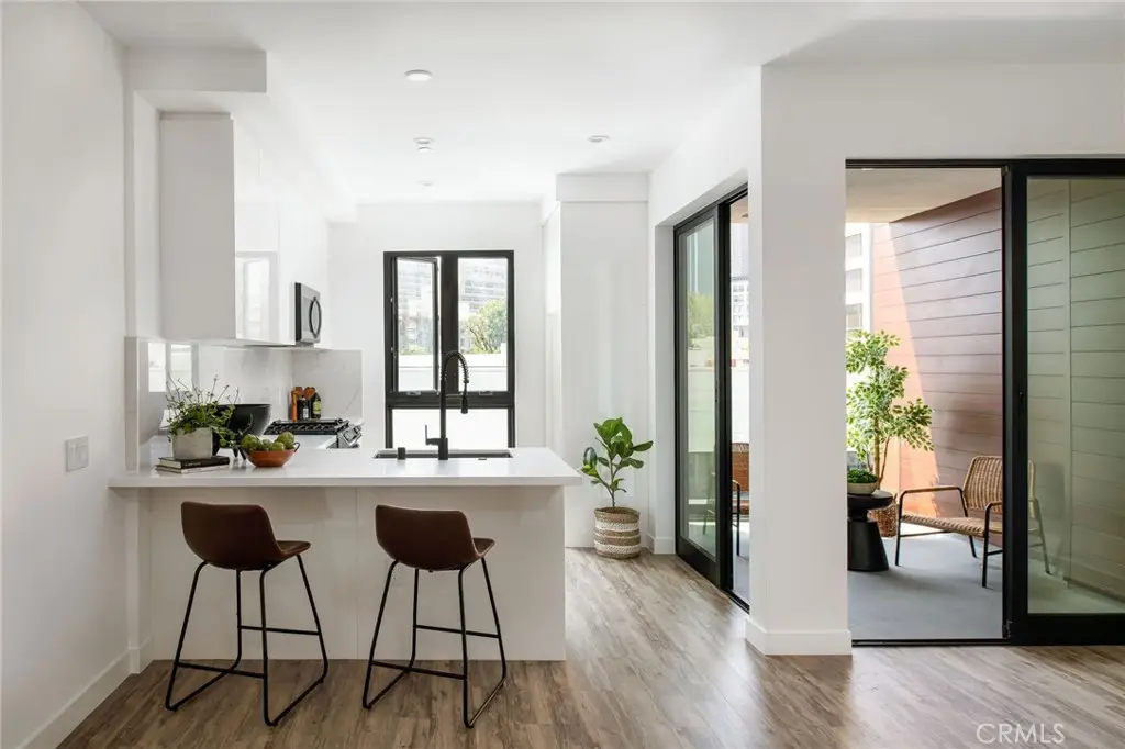 118 Astronaut Ellison S Onizuka Street #410, Los Angeles, CA 90012 - Image #1