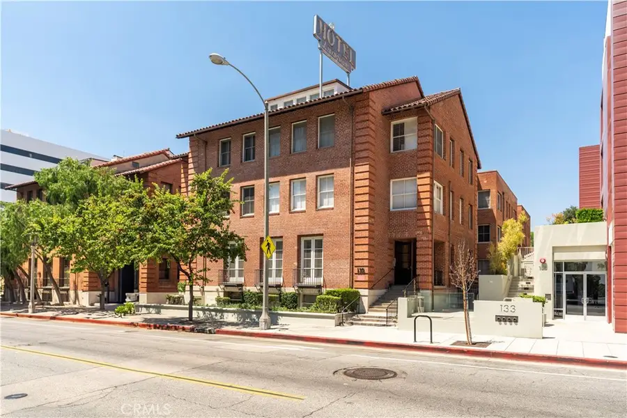 139 S Los Robles Avenue #205, Pasadena, CA 91101 - Image #3