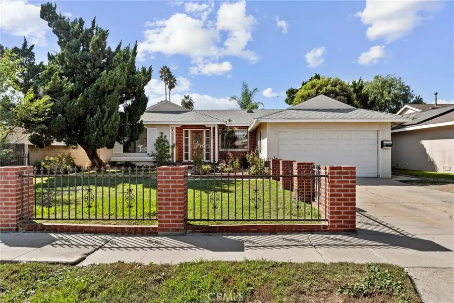 9945 Gaviota Avenue, North Hills, CA 91343 - Image #2