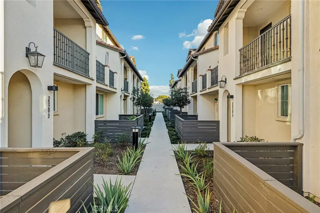 2520 Valentina #6, Commerce, CA 90040 - #1