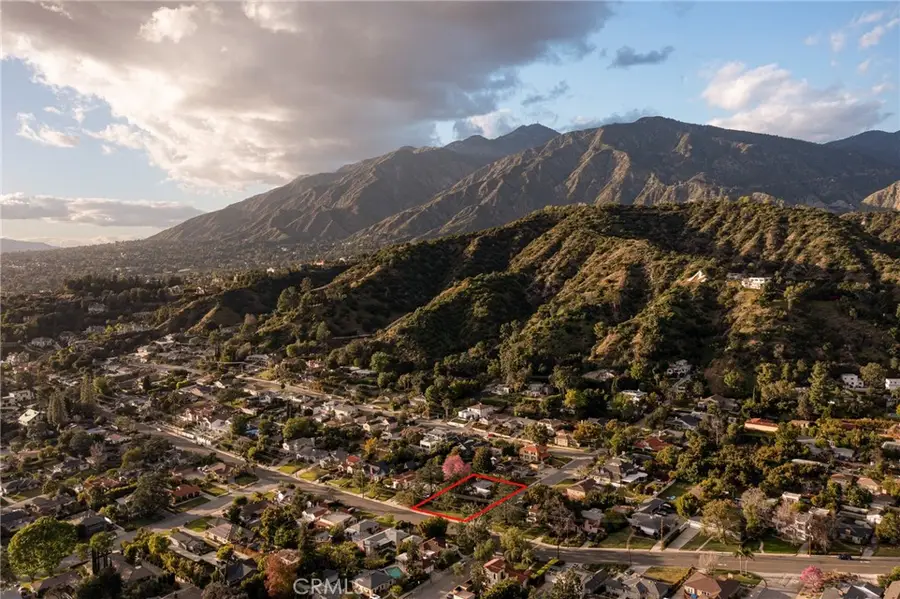 725 W Hillcrest Boulevard, Monrovia, CA 91016 - #3