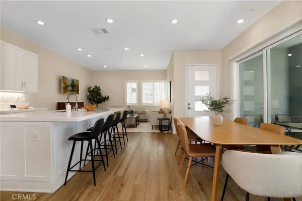 27512 Golden Currant Place, Valencia, CA 91381