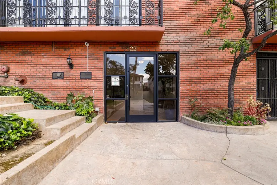 822 S Windsor Boulevard #203, Los Angeles, CA 90005 - #3