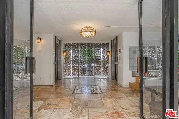 Address Withheld By Seller, Los Angeles, CA 90020