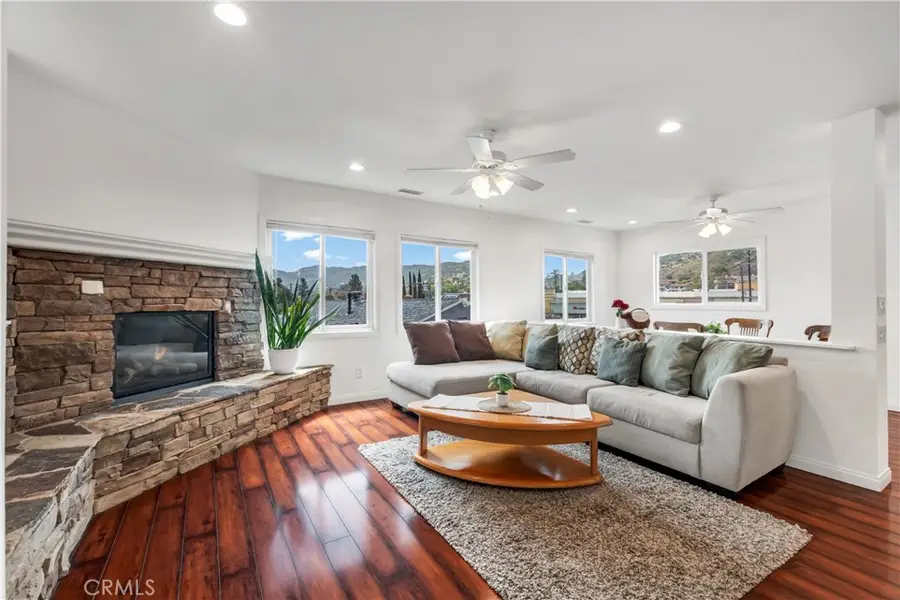 8926 Oswego Street, Sunland, CA 91040 - #3