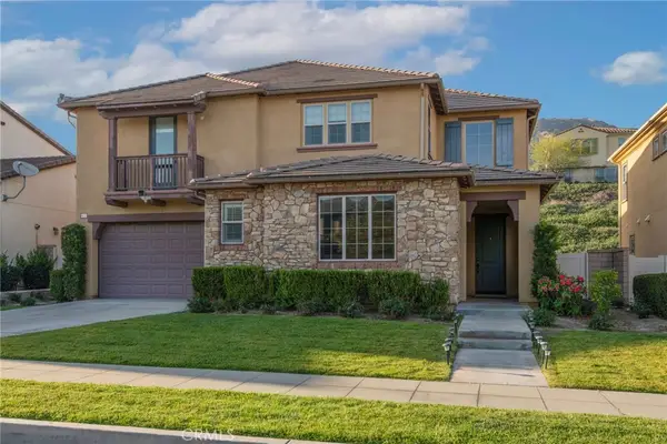 885 E Manresa, Azusa, CA 91702