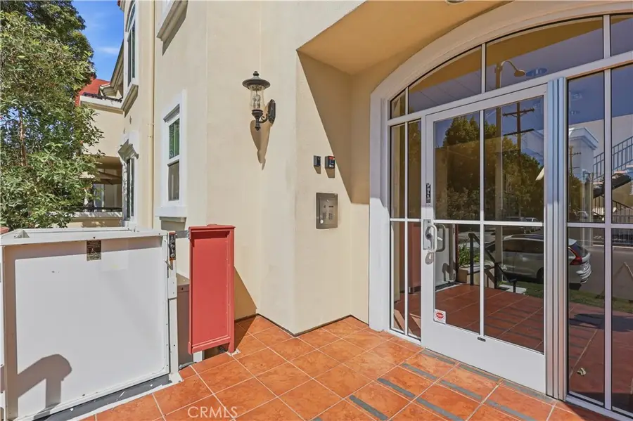 300 E Providencia #205, Burbank, CA 91502 - #3