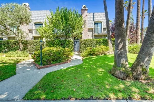 338 S Orange Grove, Pasadena, CA 91105