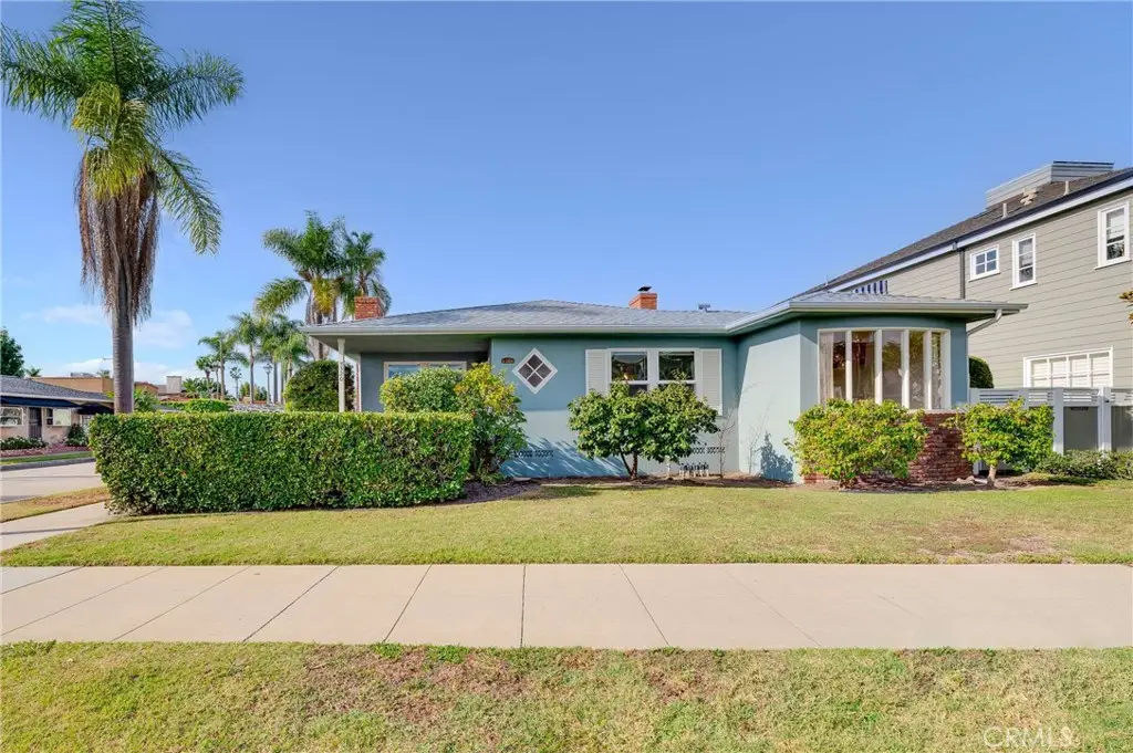 5320 E Broadway, Long Beach, CA 90803 - #1