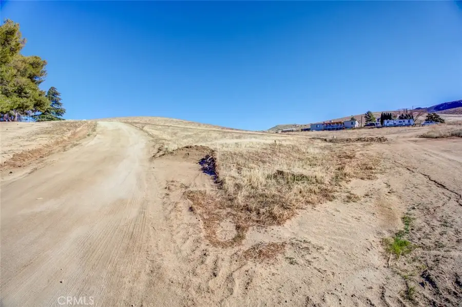 4700 Cimarron Drive, Weldon, CA 93283 - Image #3