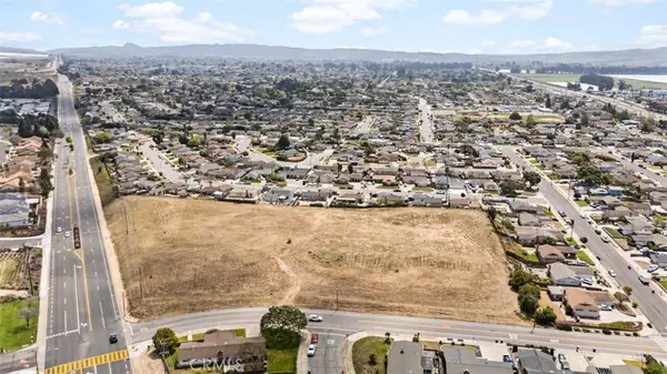 400 E Waller Lane, Santa Maria, CA 93455