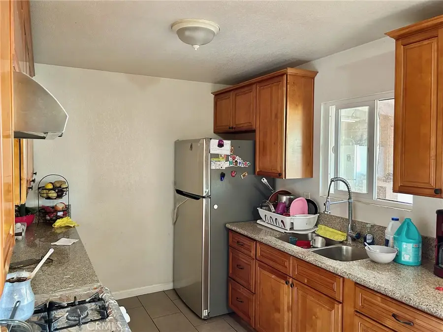 1011 W Harding Avenue, Santa Maria, CA 93458 - Image #3