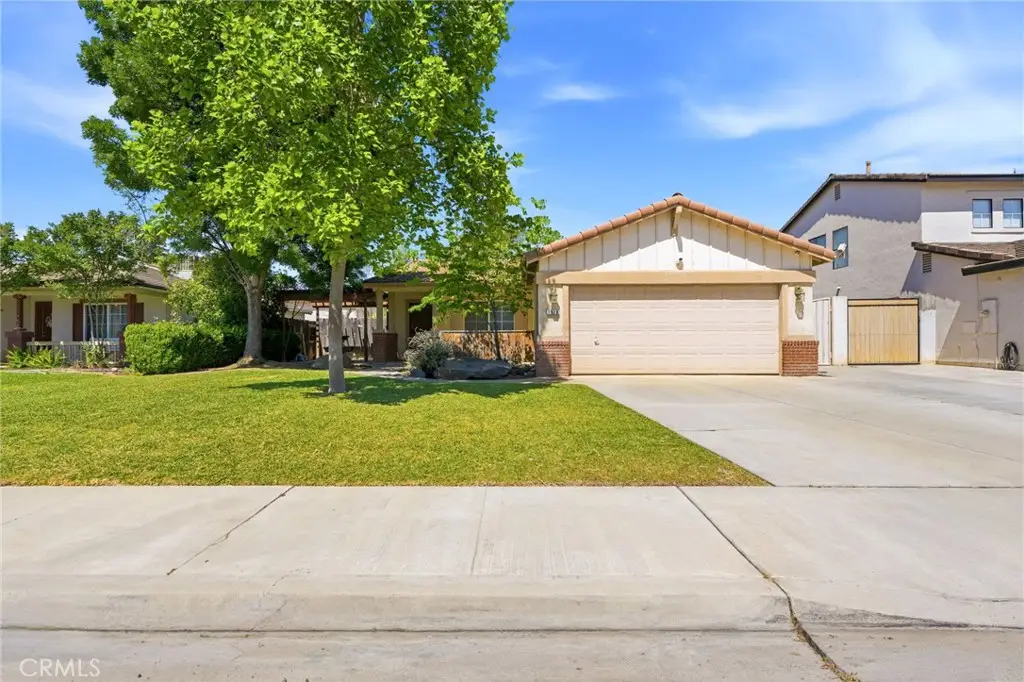 1918 La Vida Avenue, Porterville, CA 93257 - #1