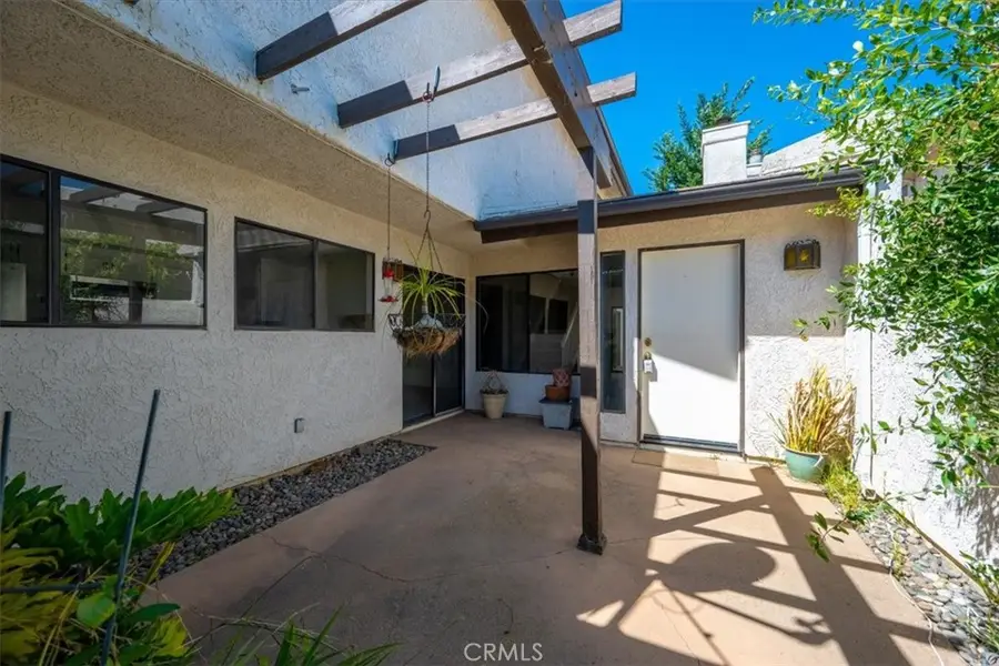 903 Queens Ct., Santa Maria, CA 93454 - #2