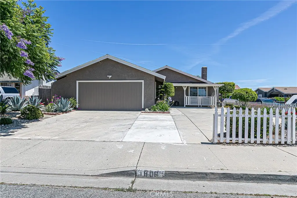 1806 Woodlawn, Santa Maria, CA 93458 - #1