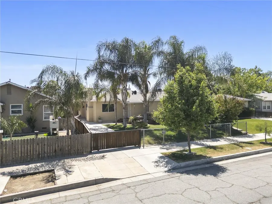 2417 Chester Lane, Bakersfield, CA 93304 - #3