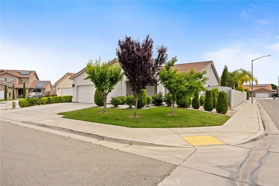 4670 N Constance, Fresno, CA 93722 - #3