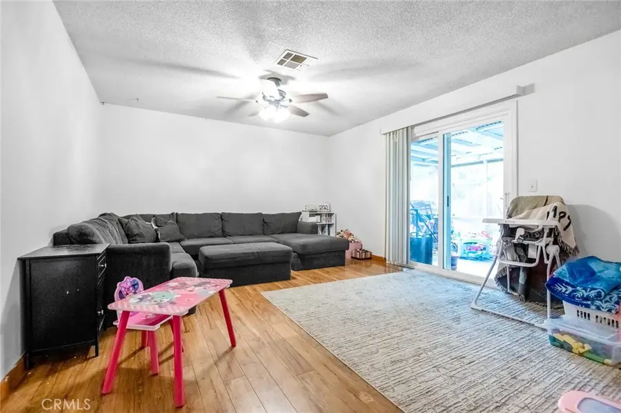 1818 W Buena Vista, Visalia, CA 93291 - #3