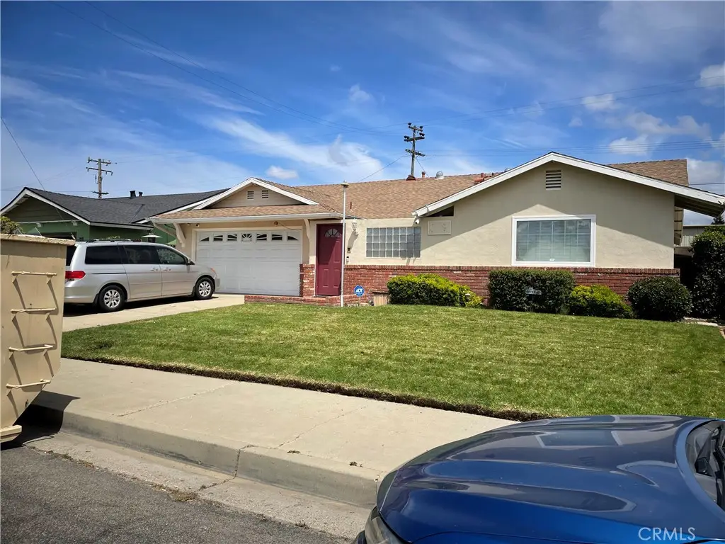 907 E Evergreen Ave, Santa Maria, CA 93454 - #1