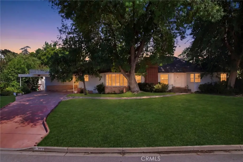227 El Cerrito, Bakersfield, CA 93305 - #1