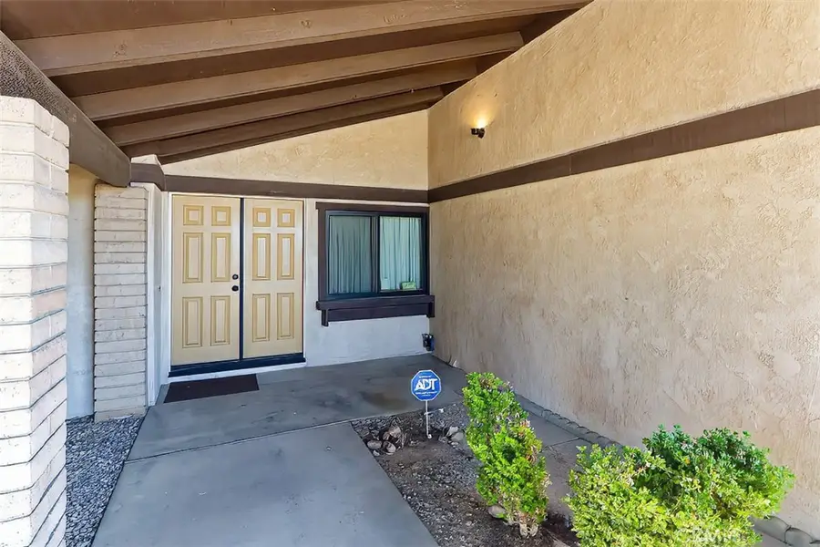 15490 Mondamon, Apple Valley, CA 92307 - #3