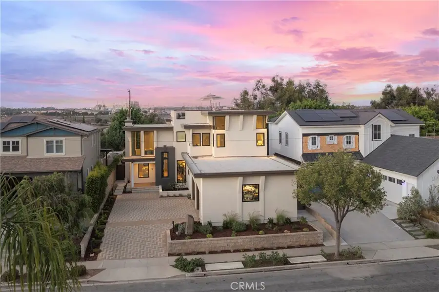 1205 Crestview, Seal Beach, CA 90740 - #3